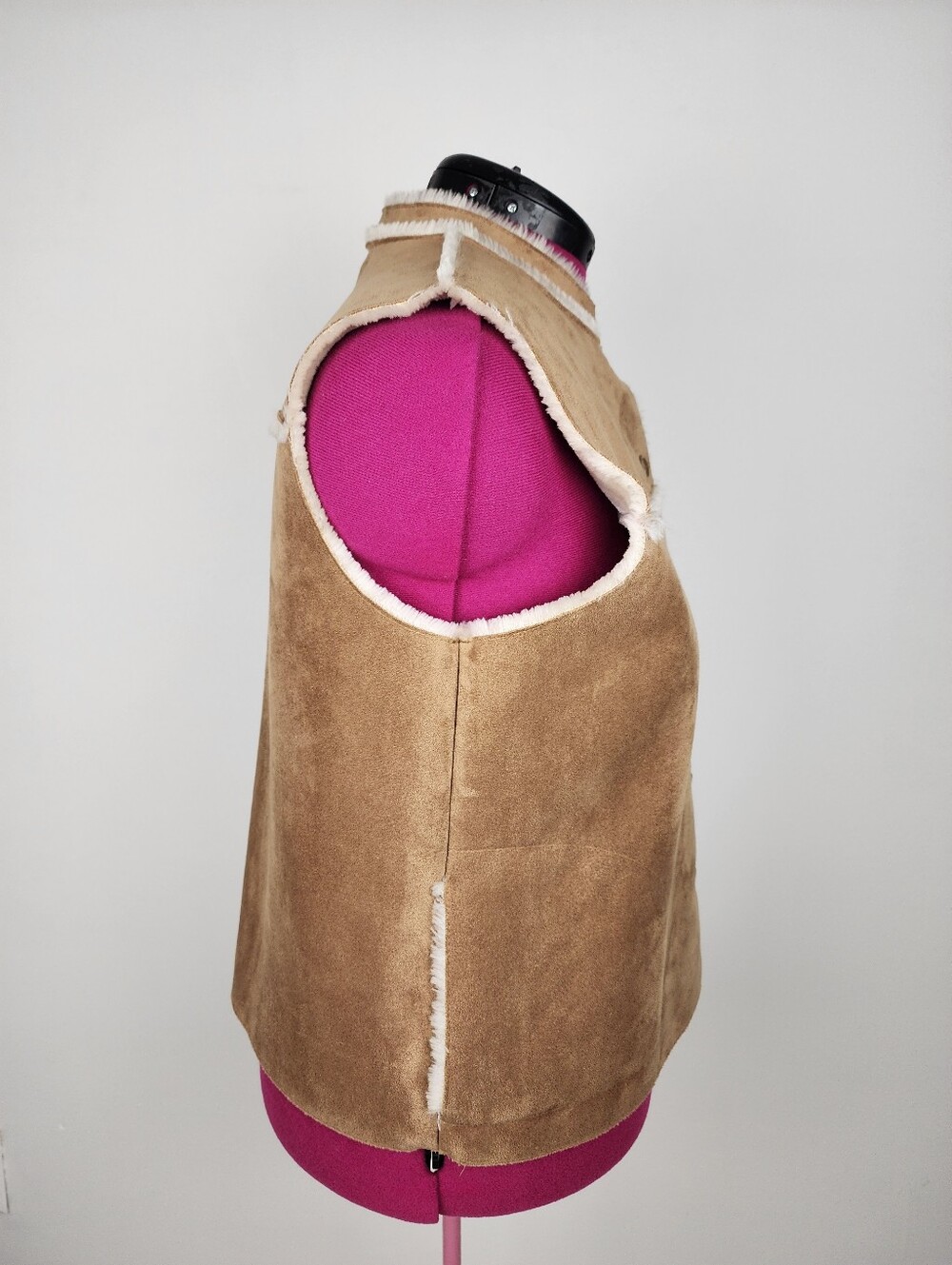 Valerie Stevens Light Brown Faux Suede Cream Faux Shearling Vest Size L Petite - Picture 5 of 11
